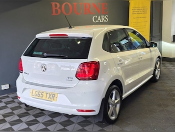 Used Volkswagen Polo 2015 for sale - 75947702: Photo