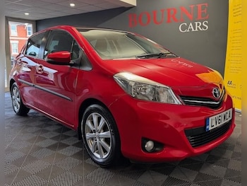 Used Toyota Yaris 2011 for sale - 76910068: Photo