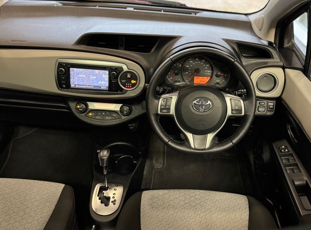 Used Toyota Yaris 2011 for sale - 76910068: Photo 21