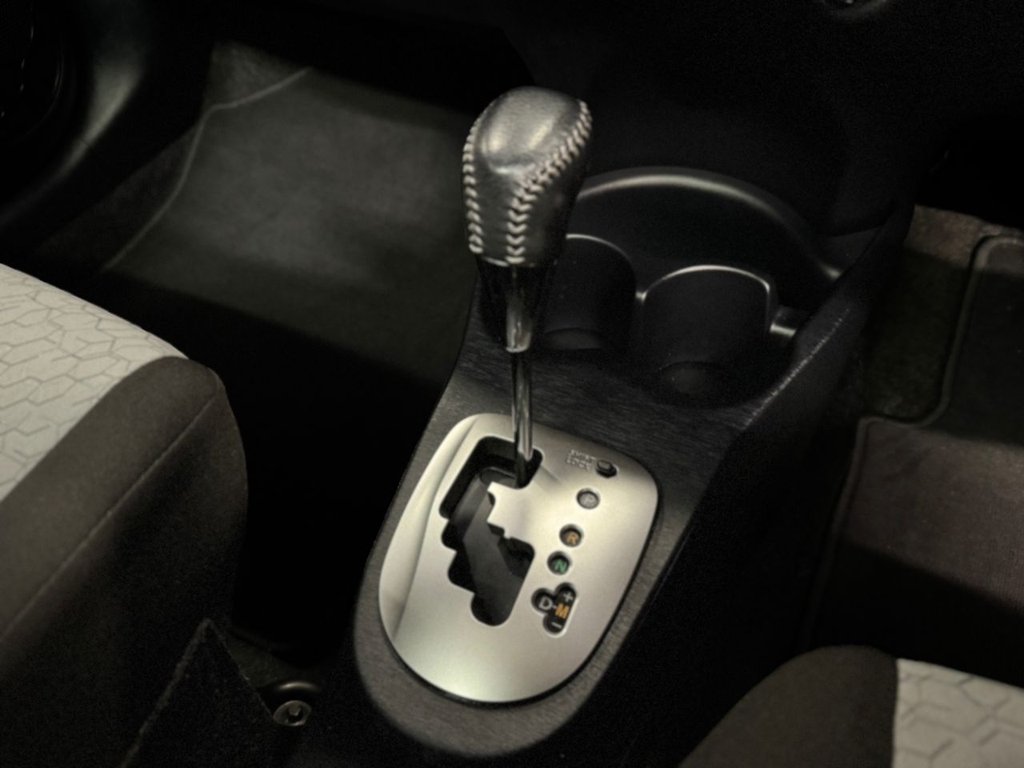 Used Toyota Yaris 2011 for sale - 76910068: Photo 22