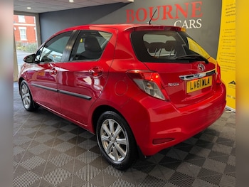 Used Toyota Yaris 2011 for sale - 76910068: Photo