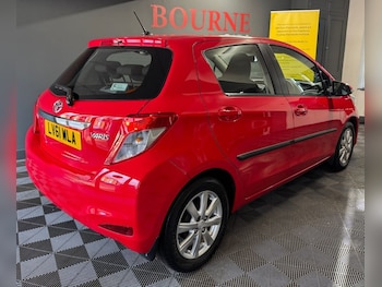 Used Toyota Yaris 2011 for sale - 76910068: Photo