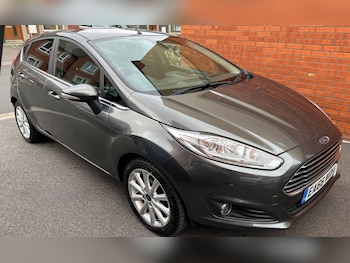 2017 (66) - 1.0 EcoBoost Titanium 5dr