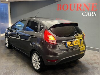 Used Ford Fiesta 2017 for sale - 76417395: Photo