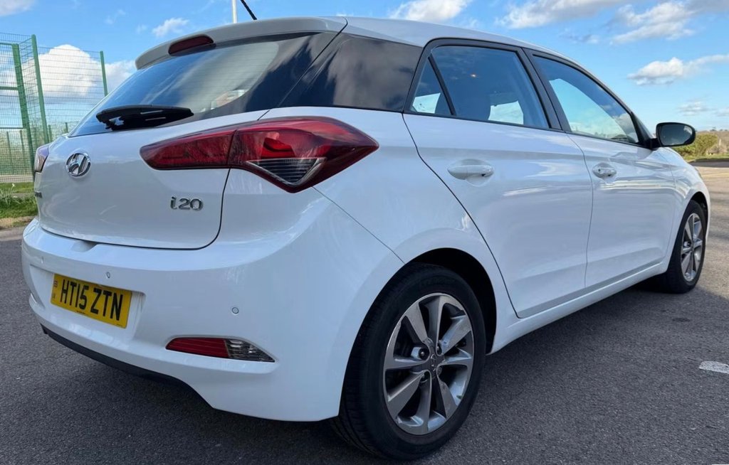 Used Hyundai i20 2015 for sale - 77966798: Photo 4