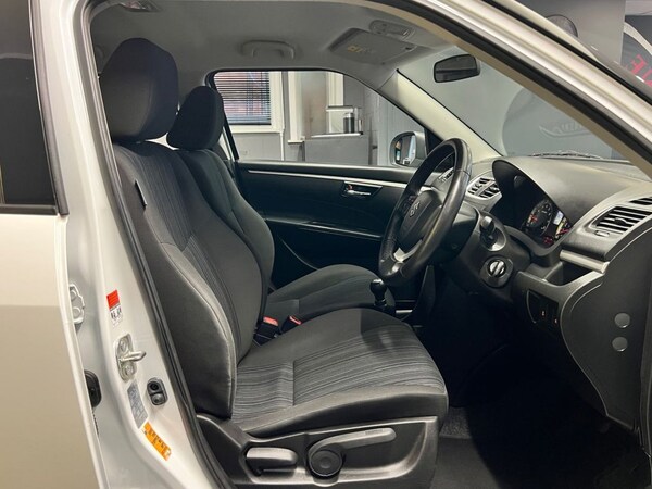 Used Suzuki Swift 2015 for sale - 76291777: Photo 10