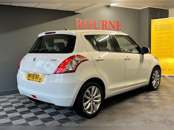 Used Suzuki Swift 2015 for sale - 76291777: Photo 4