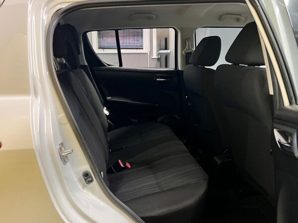Used Suzuki Swift 2015 for sale - 76291777: Photo 9