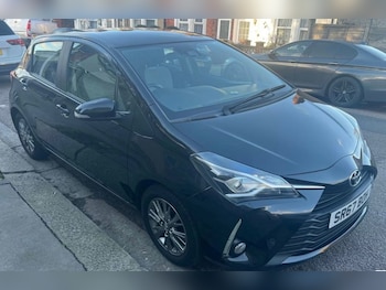 Used Toyota Yaris 2017 for sale - 77356571: Photo