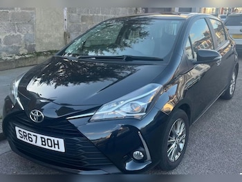 Used Toyota Yaris 2017 for sale - 77356571: Photo