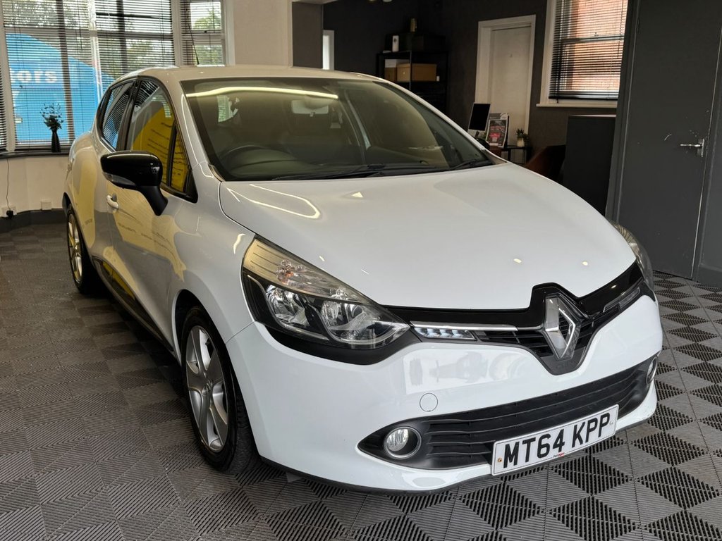 Used Renault Clio 2014 for sale - 76163349: Photo 2