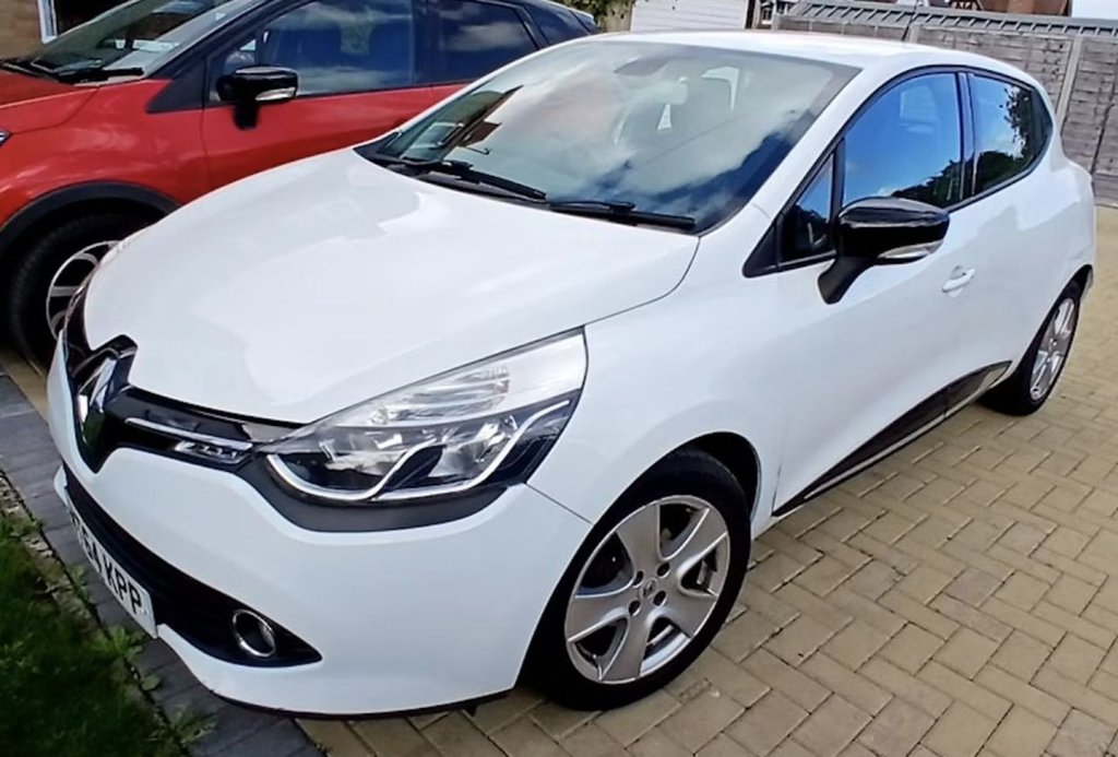Used Renault Clio 2014 for sale - 76163349: Photo 3