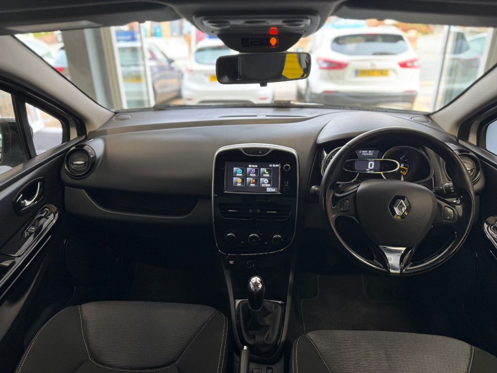 Used Renault Clio 2014 for sale - 76163349: Photo 5