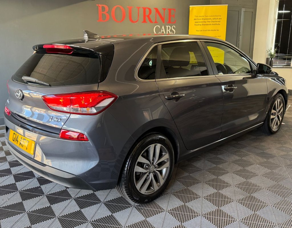 Used Hyundai i30 2017 for sale - 76029194: Photo 3