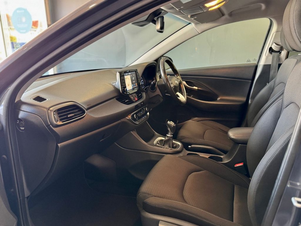 Used Hyundai i30 2017 for sale - 76029194: Photo 8