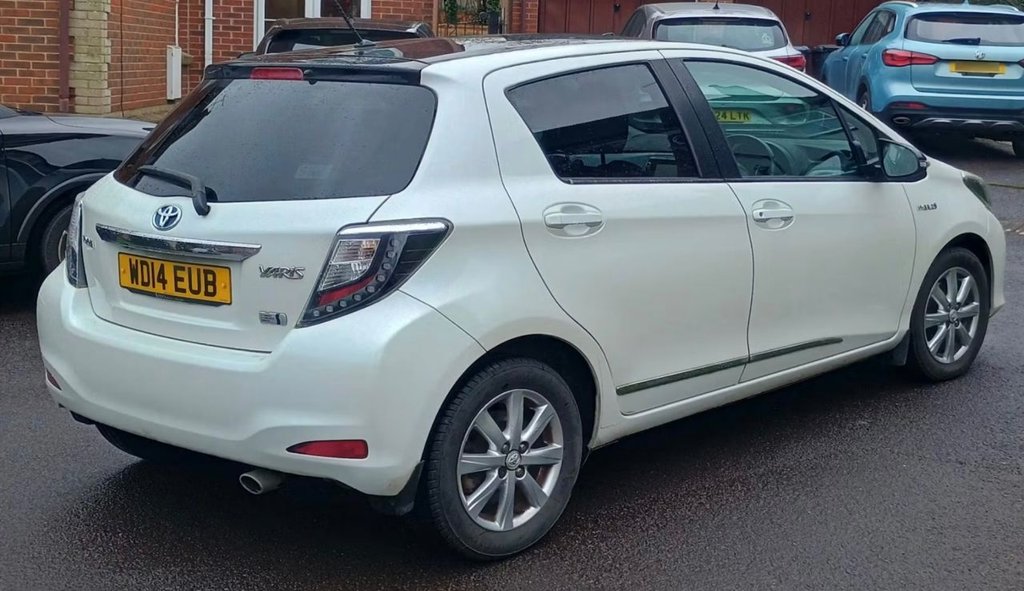 Used Toyota Yaris 2014 for sale - 77835661: Photo 5