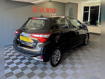 Used Toyota Yaris 2017 for sale - 79141786: Photo