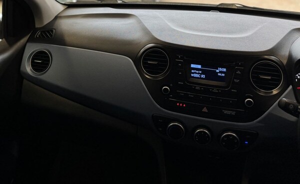 Used Hyundai i10 2015 for sale - 76223393: Photo 16