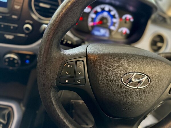 Used Hyundai i10 2015 for sale - 76223393: Photo 19