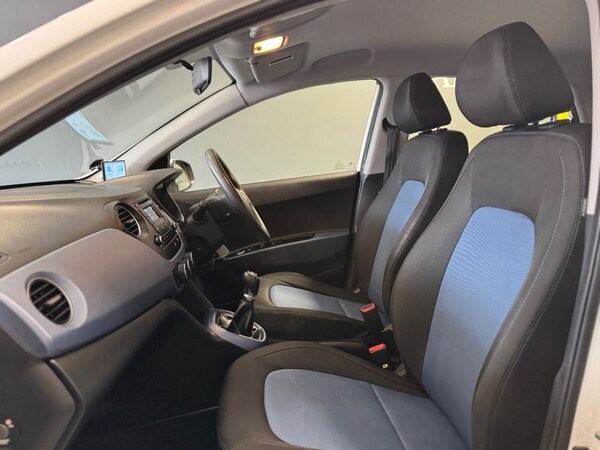 Used Hyundai i10 2015 for sale - 76223393: Photo 8