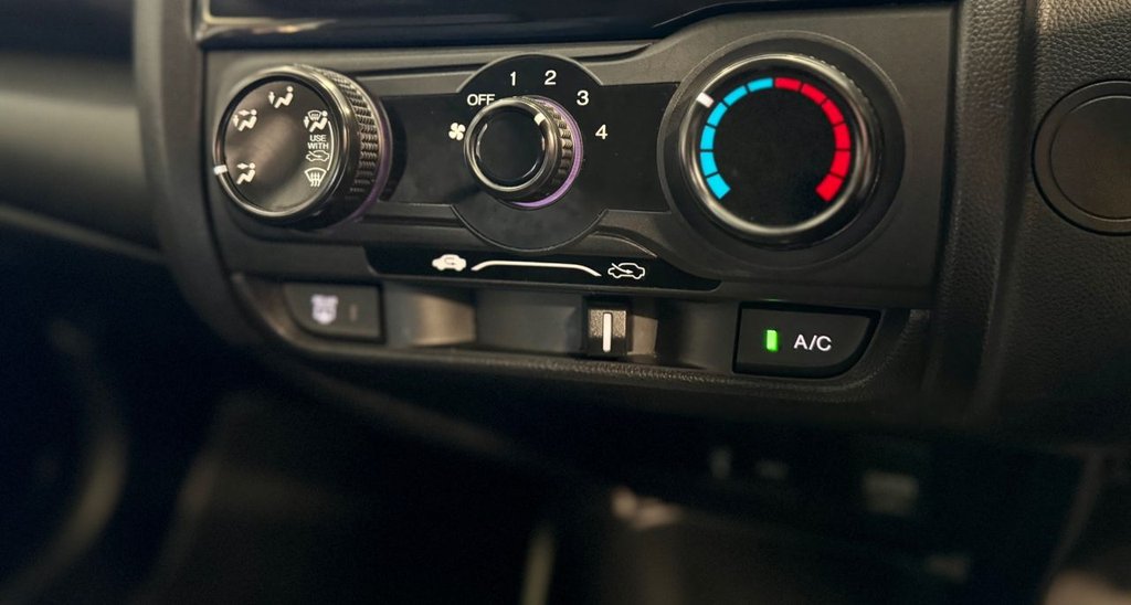 Used Honda Jazz 2015 for sale - 78153758: Photo 23