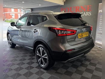 Used Nissan Qashqai 2017 for sale - 78487893: Photo
