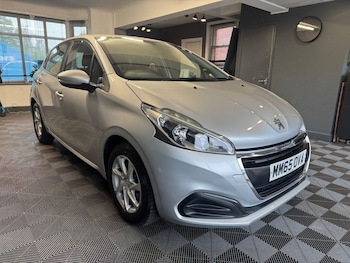 Used Peugeot 208 2015 for sale - 78631720: Photo