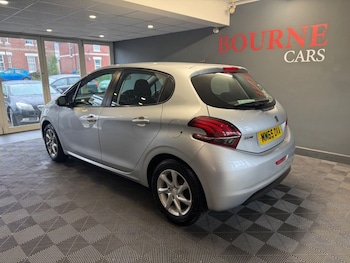Used Peugeot 208 2015 for sale - 78631720: Photo