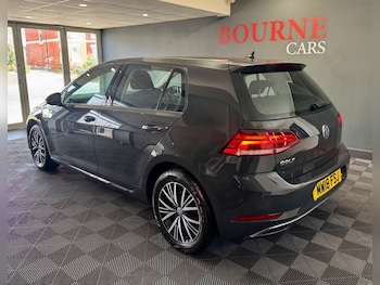 Used Volkswagen Golf 2018 for sale - 79563079: Photo