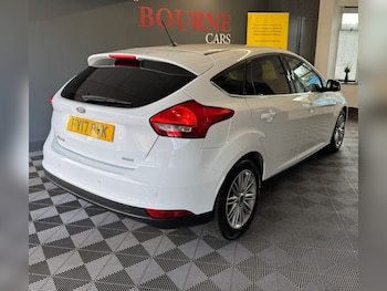 Used Ford Focus 2017 for sale - 75573651: Photo