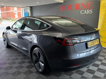 Used Tesla Model 3 2019 for sale - 75961866: Photo