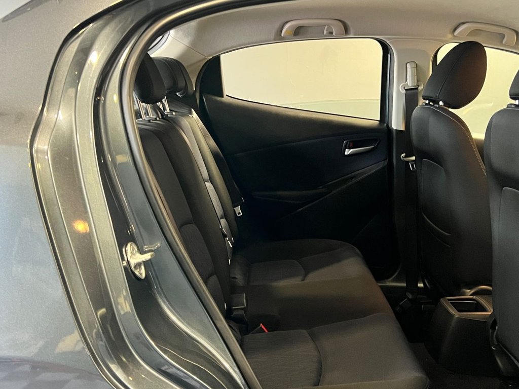 Used Mazda Mazda2 2015 for sale - 76496858: Photo 10