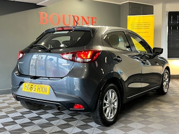 Used Mazda Mazda2 2015 for sale - 76496858: Photo