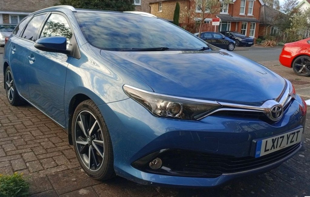 Used Toyota Auris 2017 for sale - 76454484: Photo 1