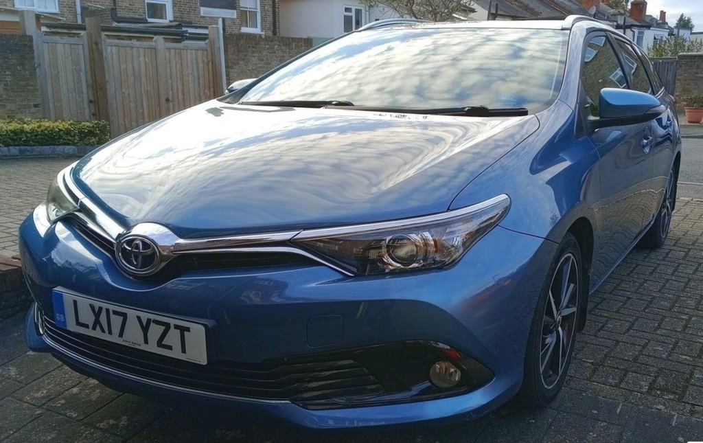 Used Toyota Auris 2017 for sale - 76454484: Photo 3