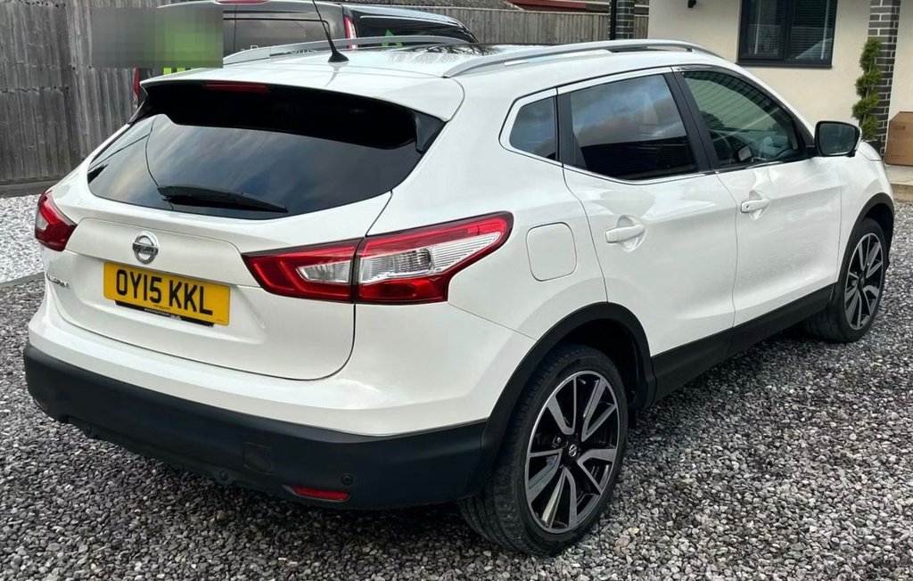 Used Nissan Qashqai 2015 for sale - 77879940: Photo 4