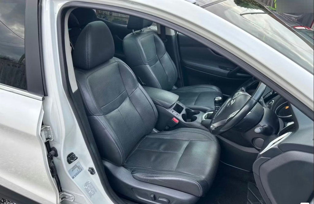 Used Nissan Qashqai 2015 for sale - 77879940: Photo 5