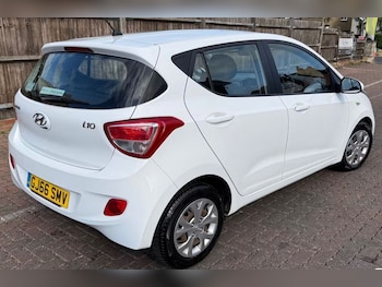Used Hyundai i10 2016 for sale - 79266007: Photo