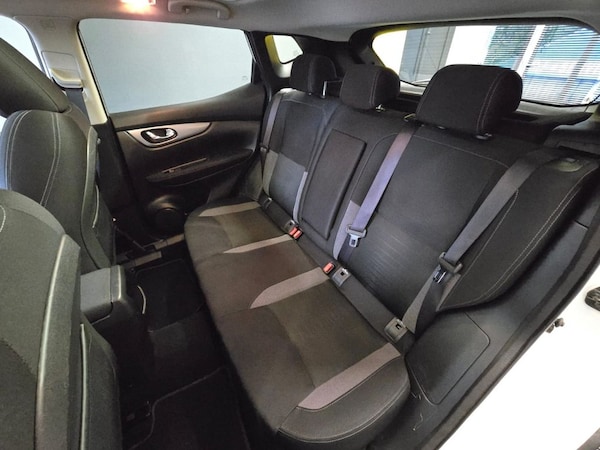 Used Nissan Qashqai 2017 for sale - 76223122: Photo 17