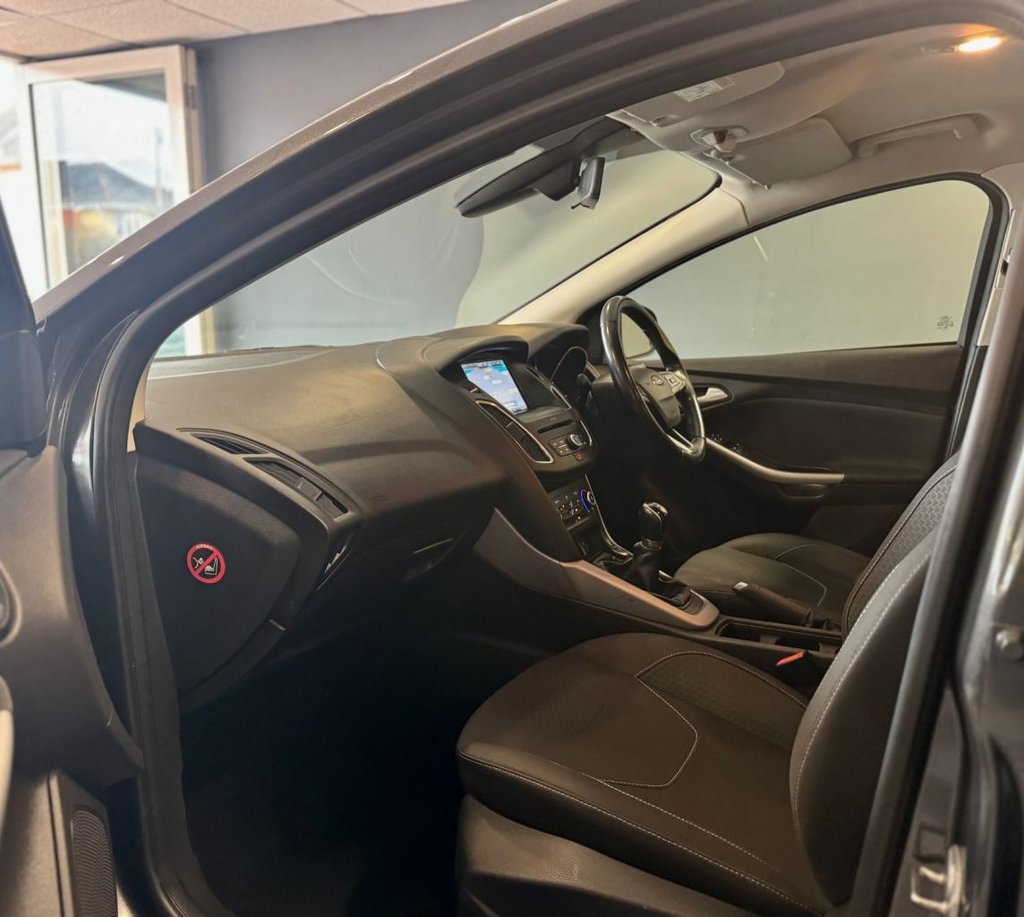 Used Ford Focus 2016 for sale - 77780708: Photo 4