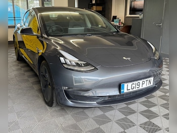 Used Tesla Model 3 2019 for sale - 75548754: Photo