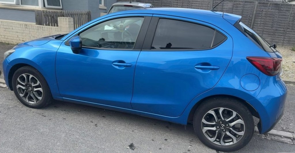 Used Mazda Mazda2 2015 for sale - 77952302: Photo 3