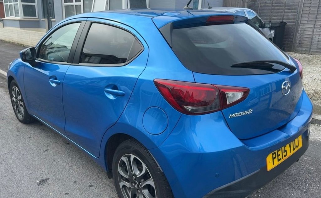 Used Mazda Mazda2 2015 for sale - 77952302: Photo 4