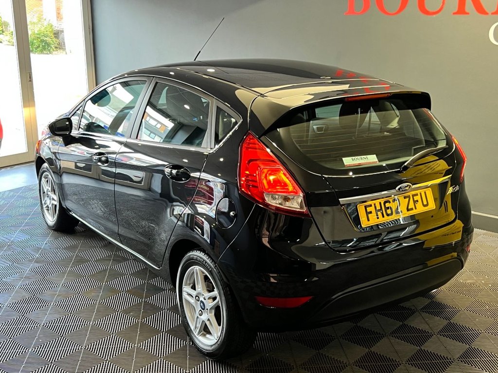 Used Ford Fiesta 2013 for sale - 76147840: Photo 3