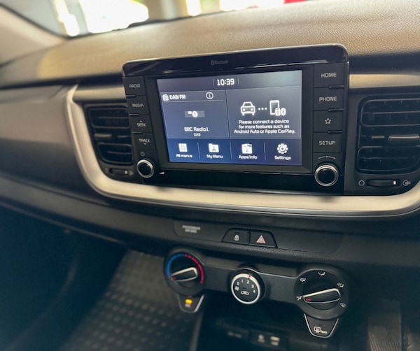 Used Kia Stonic 2018 for sale - 75597292: Photo 23