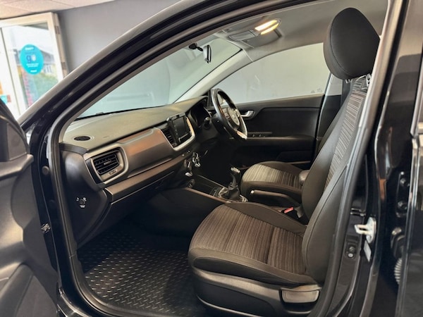Used Kia Stonic 2018 for sale - 75597292: Photo 7