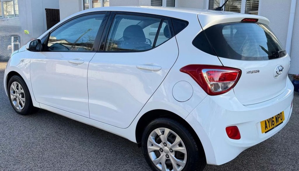 Used Hyundai i10 2016 for sale - 76962435: Photo 4