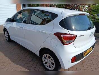 Used Hyundai i10 2018 for sale - 78444655: Photo