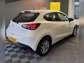 Used Mazda Mazda2 2015 for sale - 76841256: Photo