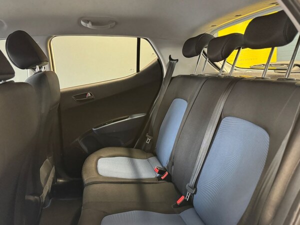 Used Hyundai i10 2016 for sale - 76235971: Photo 10